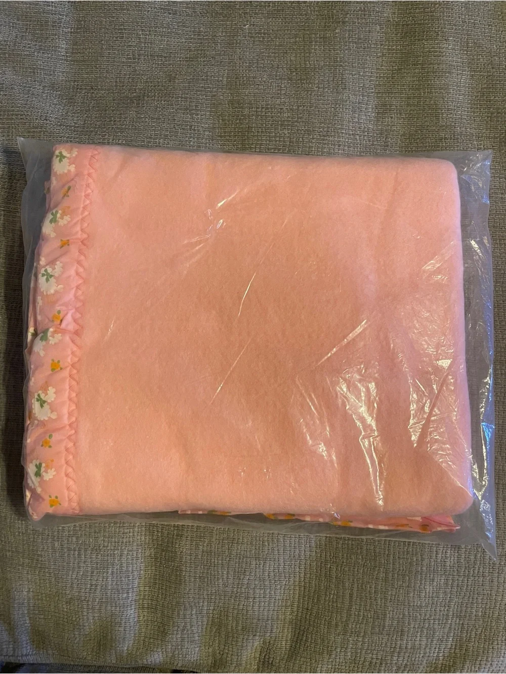 NOS Vintage Sweet Dreams Pink Acrylic Baby Blanket 40”x45” Owen Blankets